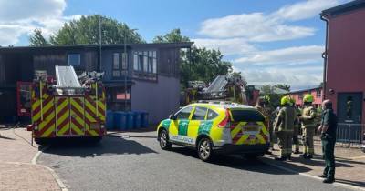 Fire crews rush to tackle house fire in Grangemouth as smoke billows from property - www.dailyrecord.co.uk