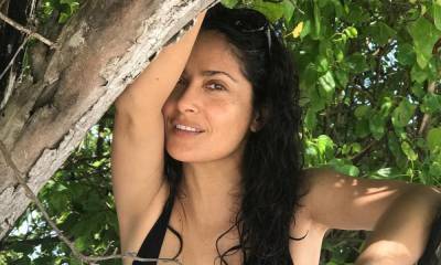 Salma Hayek is sun-kissed in gorgeous summer dress in latest vacation photo - hellomagazine.com - Mexico