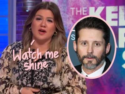 Kelly Clarkson’s Ex Was 'Extremely Jealous' & Made Her Feel 'Ashamed' Of Her Success Before Divorce - perezhilton.com
