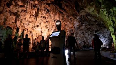 Persephone, the robot guide, leads visitors in a Greek cave - abcnews.go.com - Greece