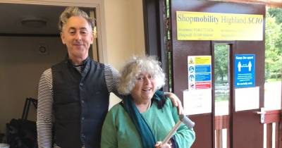 Scots shop worker left 'starstruck' after surprise visit from Alan Cumming and Miriam Margoyles - www.dailyrecord.co.uk - Scotland