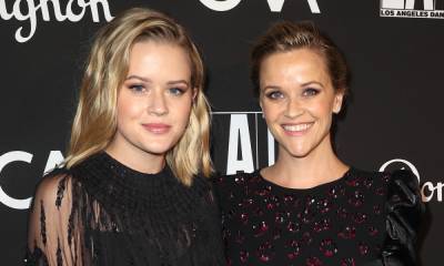Reese Witherspoon's lookalike daughter Ava has fans seeing double in new picture - hellomagazine.com