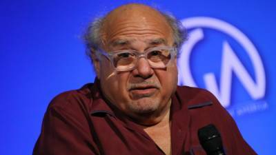 Why Danny DeVito Really Lost His Twitter Blue Check – Don’t Blame That Nabisco Tweet - thewrap.com