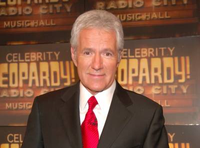 Video Of Alex Trebek Suggesting His ‘Jeopardy!’ Successor Goes Viral After Mike Richards Steps Down Amid Scandal - etcanada.com
