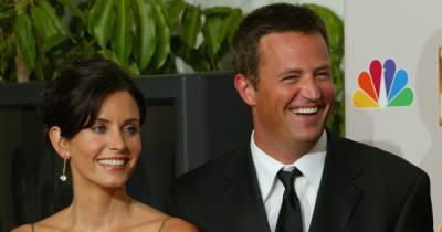 Courteney Cox Gushes Over ‘Friends’ Costar Matthew Perry on His Birthday - www.usmagazine.com