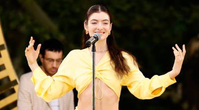 Lorde Takes Over Central Park to Perform Music from 'Solar Power' - Watch Videos! - www.justjared.com - New York - California - county Power
