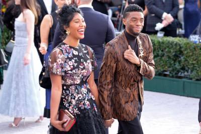 Simone Boseman Performs Moving Tribute To Chadwick Boseman During ‘Stand Up To Cancer’ - etcanada.com