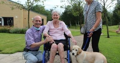 'It was a very special moment': Hospice patient meets guide dog puppy named after her - following husband's heartwarming gesture - www.manchestereveningnews.co.uk