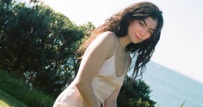 Lorde on how Melodrama's commercial reception inspired Solar Power: "I won't be number one for nine weeks" - www.officialcharts.com - Britain