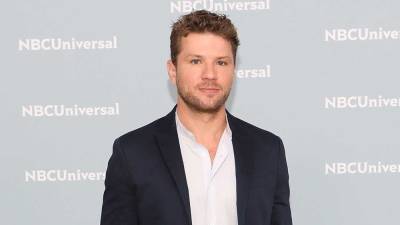 Ryan Phillippe Shares Pics from Vacation with Lookalike Son Deacon - www.etonline.com - state New Mexico