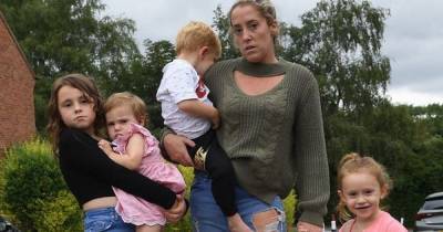 Single mum's children reduced to tears after being turned away from swimming pool - www.dailyrecord.co.uk