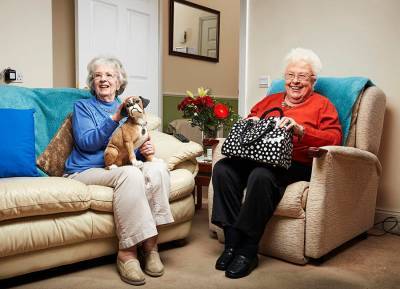 One half of ‘fan favourite’ Googlebox duo dies aged 92 - evoke.ie - Britain