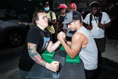 How underground arm-wrestling mania is slamming NYC streets - nypost.com - New Jersey - county Queens - county Long
