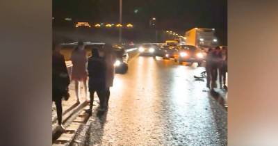 Man suffers 'life changing injuries' following three car crash on the M62 - www.manchestereveningnews.co.uk - Manchester