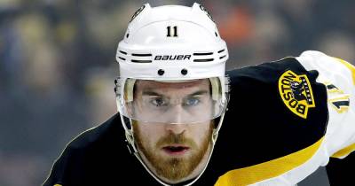 Former Boston Bruins Player Jimmy Hayes Dies Suddenly at Age 31 - www.usmagazine.com - Chicago - Boston - county Eagle