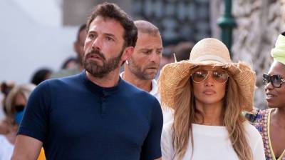 Jennifer Lopez & Ben Affleck Spotted Having a 'Magical' Day with All of Their Kids! - www.justjared.com - Los Angeles