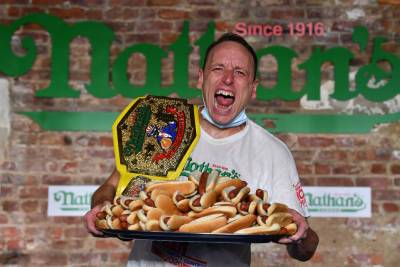 Hot dog takes 36 minutes off life: How many is that for Joey Chestnut? - nypost.com - Michigan