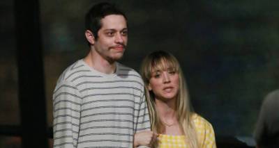 Kaley Cuoco & Pete Davidson Link Arms for Late Night 'Meet Cute' Scene - www.justjared.com - New York - county Queens
