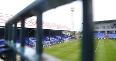 Tennis balls and flares thrown onto pitch as Oldham Athletic fans protest against club’s ownership - www.manchestereveningnews.co.uk - Manchester