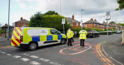 Arrests after two people hit by car in 'hit and run' in Burnage - www.manchestereveningnews.co.uk - Manchester
