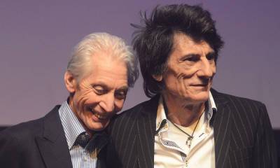 Ronnie Wood releases heartbreaking tribute to Rolling Stones drummer Charlie Watts - hellomagazine.com