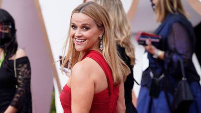 Reese Witherspoon Does Hilarious Happy Dance Celebrates Her Kids’ Return To School With Cake — Watch - hollywoodlife.com - Tennessee