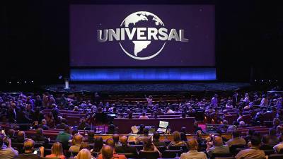 Universal Poignant CinemaCon Reel With ‘Sing 2’, ‘Marry Me’, ‘Black Phone’ & More Shines Spotlight On Exhibition Workers - deadline.com