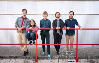 Pinegrove return with new single ‘Orange’, a “waltz about the climate crisis” - www.nme.com