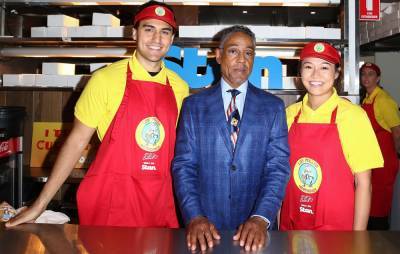 Gus Fring - You can now order ‘Breaking Bad’ favourite Los Pollos Hermanos takeaway in the UK - nme.com - Britain