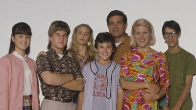 'The Wonder Years' Original Cast to Guest Star on ABC Comedies - www.etonline.com