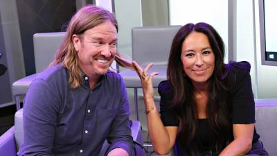 Chip Gaines Shaves His Head Bald for St. Jude Fundraiser: ‘And Just Like That, It’s Gone!’ (Video) - thewrap.com - Texas - county Barber