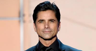 John Stamos Assures Fans He's 'All Good' After Posting Selfies From Hospital Bed - www.justjared.com