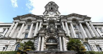 £16k on CARPETS - fury over 'unexpected' £172k refurbishment of Stockport Town Hall chamber - www.manchestereveningnews.co.uk - county Hall