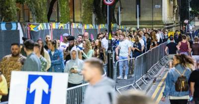 Video shows enormous queue for wristbands at Manchester Pride as ticketholders complain of '90 minute' wait - www.manchestereveningnews.co.uk - Manchester
