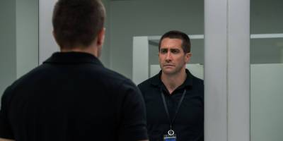 Jake Gyllenhaal Stars in 'The Guilty' - Watch the Teaser Trailer! - www.justjared.com