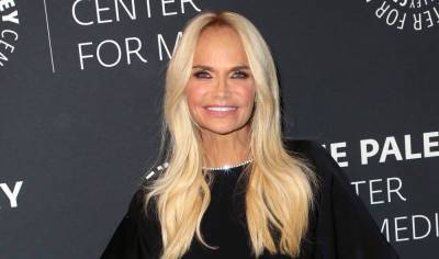 Kristin Chenoweth Talks About the Time She Accidentally Dated a Gay Man - www.justjared.com - Los Angeles