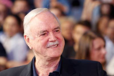 John Cleese Asks Ontarians For Help Finding A Place To Stay In Huntsville After Airbnb Troubles - etcanada.com
