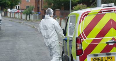 Miles Platting murder probe: Forensics examine scene after man found dead at tower block - www.manchestereveningnews.co.uk - Manchester