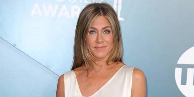 Jennifer Aniston Reveals She's Had to Cut Out a Few People Due to Their Vaccine Status - www.justjared.com
