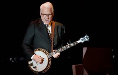 Watch Steve Martin show off his banjo skills in new viral clip - www.nme.com - USA
