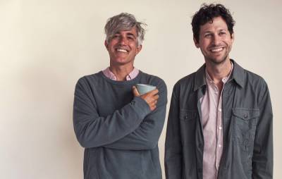 Listen to We Are Scientists’ new single ‘Handshake Agreement’ - www.nme.com
