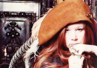 Patricia Kennealy-Morrison Dies: Pioneering Rock Critic, Jim Morrison’s “Lizard Queen” Was 75 - deadline.com - county Oliver - county Morrison