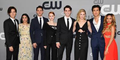 Riverdale's Casey Cott Dishes If His Co-Stars Will Be Part Of His Upcoming Wedding - www.justjared.com - USA