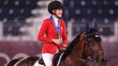 Jessica Springsteen, Daughter Of Singer Bruce, Wins Equestrian Silver Medal - www.etonline.com - Tokyo