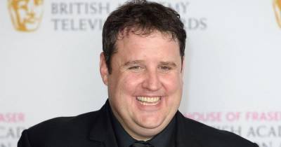 Peter Kay jokes about absence as he gets standing ovation at first gig in three years - www.dailyrecord.co.uk - Manchester