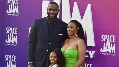 LeBron James’ Daughter Zhuri, 6, Shows Off Her Sassy Photographer Skills At A Basketball Game - hollywoodlife.com - Los Angeles
