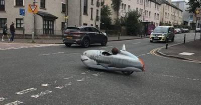 Hilarious snap shows 'shark car' cruising around Edinburgh streets - www.dailyrecord.co.uk - Scotland