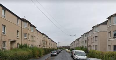 Man rushed to hospital after being found with serious injuries on Glasgow street - www.dailyrecord.co.uk