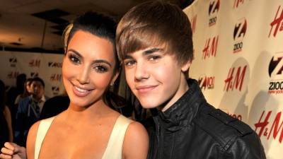 Kim Kardashian - Justin Bieber - Alex Morgan - Justin Bieber Inadvertently Models Kim Kardashian's SKIMS in Billboard Mishap - etonline.com - Los Angeles - county Morgan