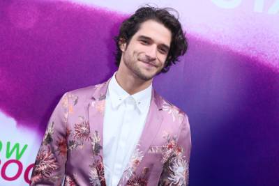 Tyler Posey Releases ‘Past Life’ Music Video: ‘It’s Also My Girlfriend’s Favourite’ - etcanada.com - county Posey